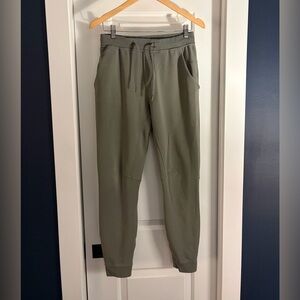 Lululemon City Sweat Jogger Men’s Small Gray Sage Athletic Sweatpants